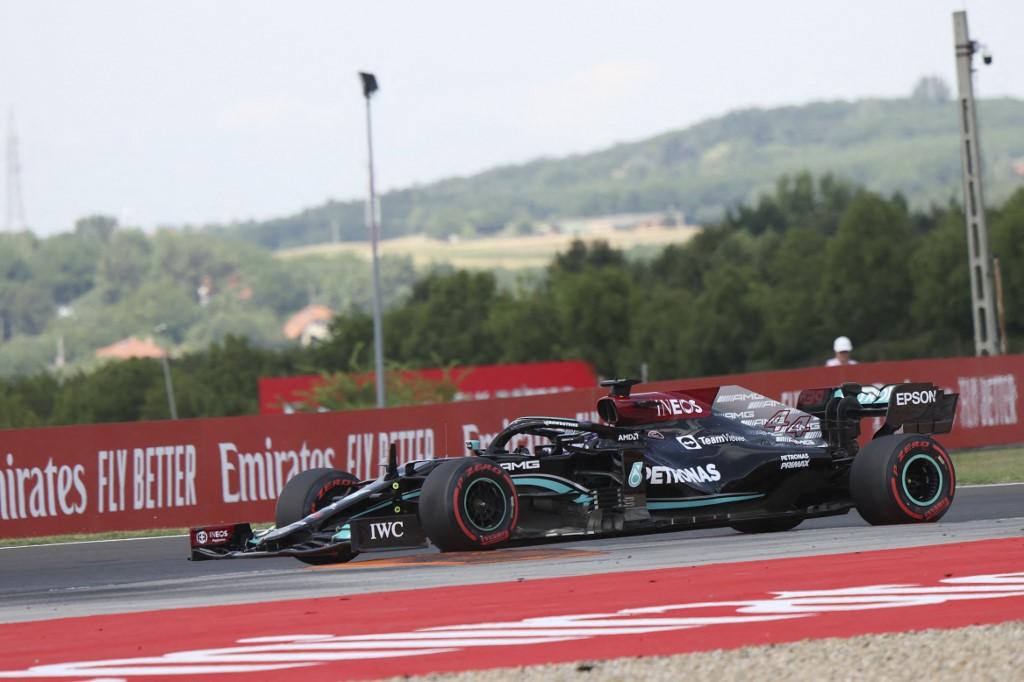 Brit&acirc;nico ensaia troco na luta do campeonato