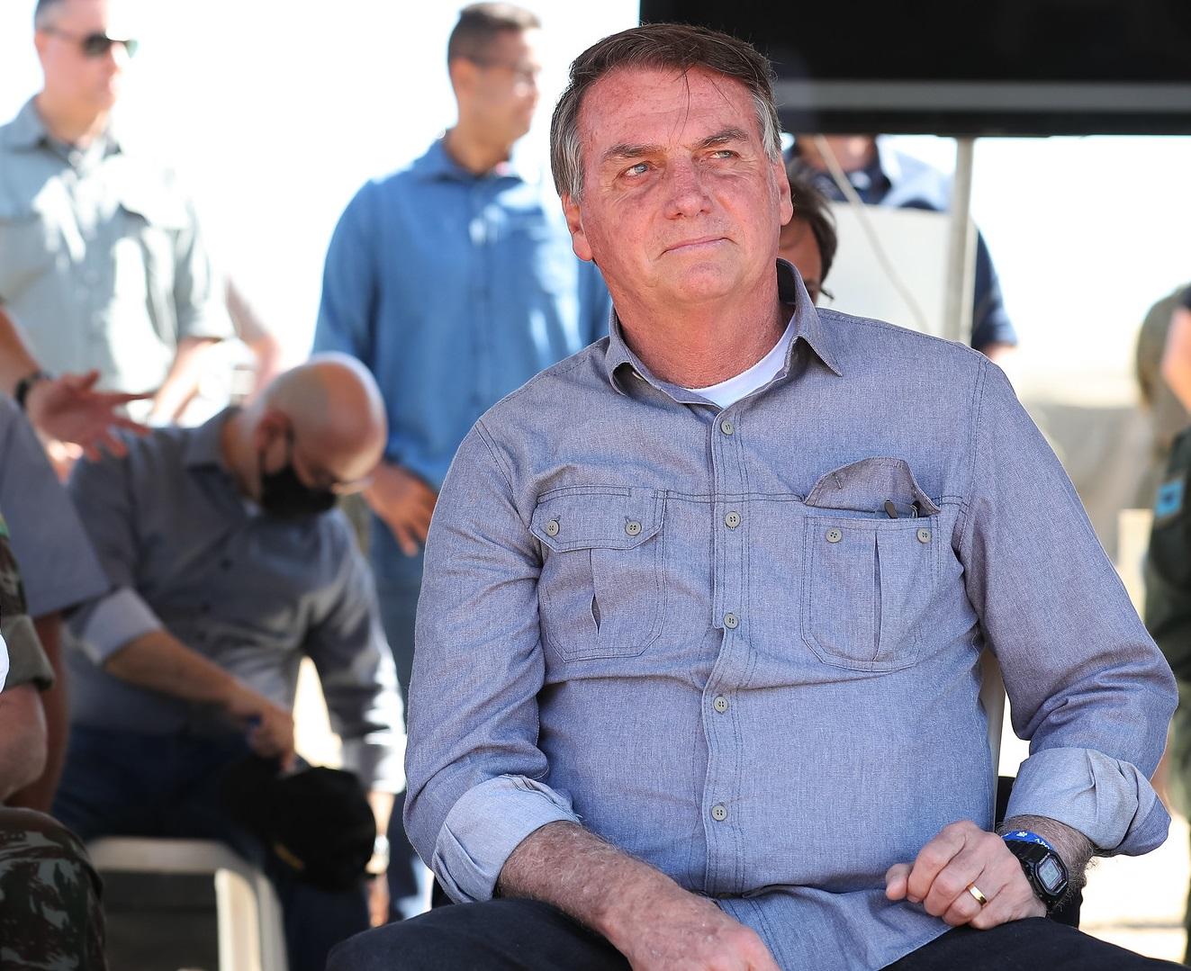 Presidente Jair Bolsonaro negou as acusa&ccedil;&otilde;es de charlatanismo e curandeirismo da CPI da Covid-19 ao indicar tratamento com medicamentos sem efici&ecirc;ncia comprovada contra a Covid-19