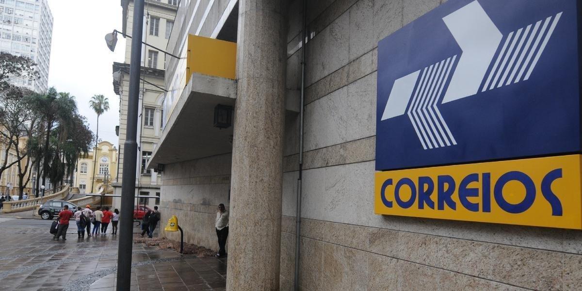 Funcion&aacute;rios dos Correios deflagraram greve na quarta-feira