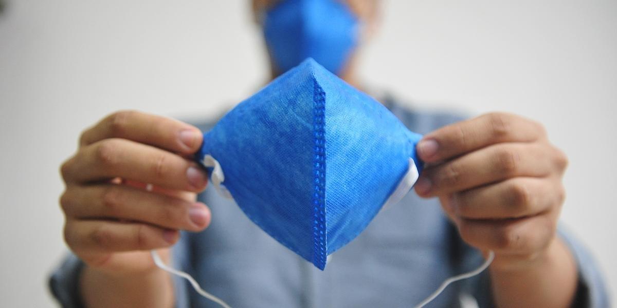 O uso da m&aacute;scara voltou a ser recomendado por cientistas