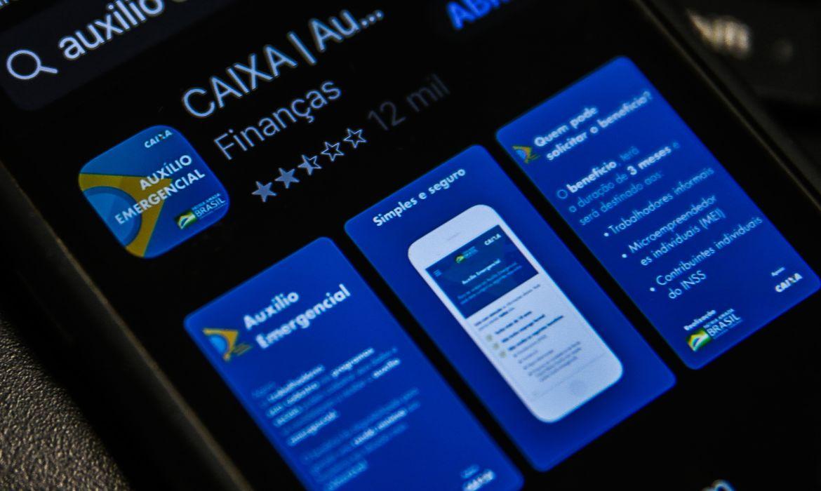 Nascidos em julho recebem 5&ordf; parcela do aux&iacute;lio emergencial