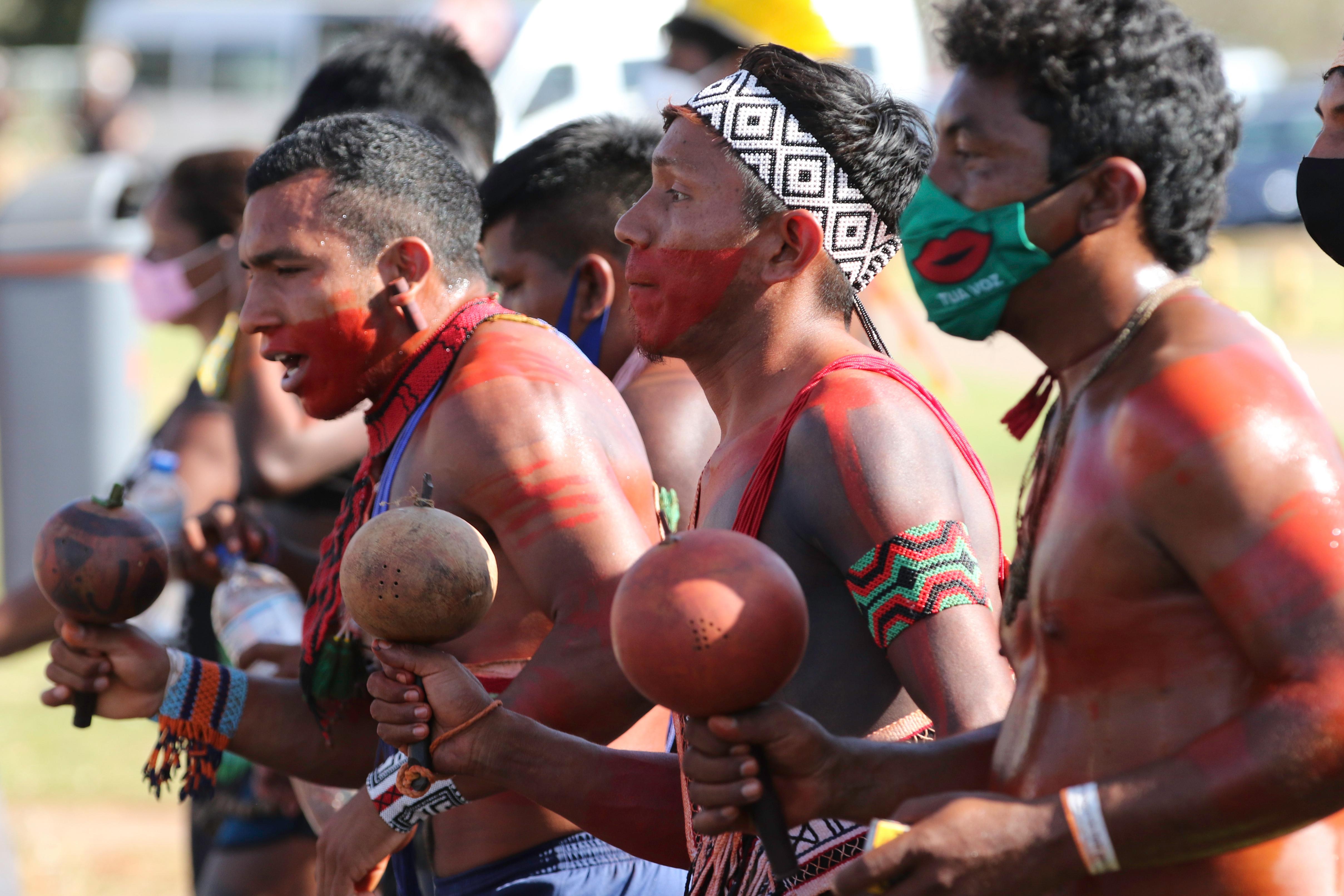 Avan&ccedil;o da proposta do marco temporal motiva protestos de povos ind&iacute;genas
