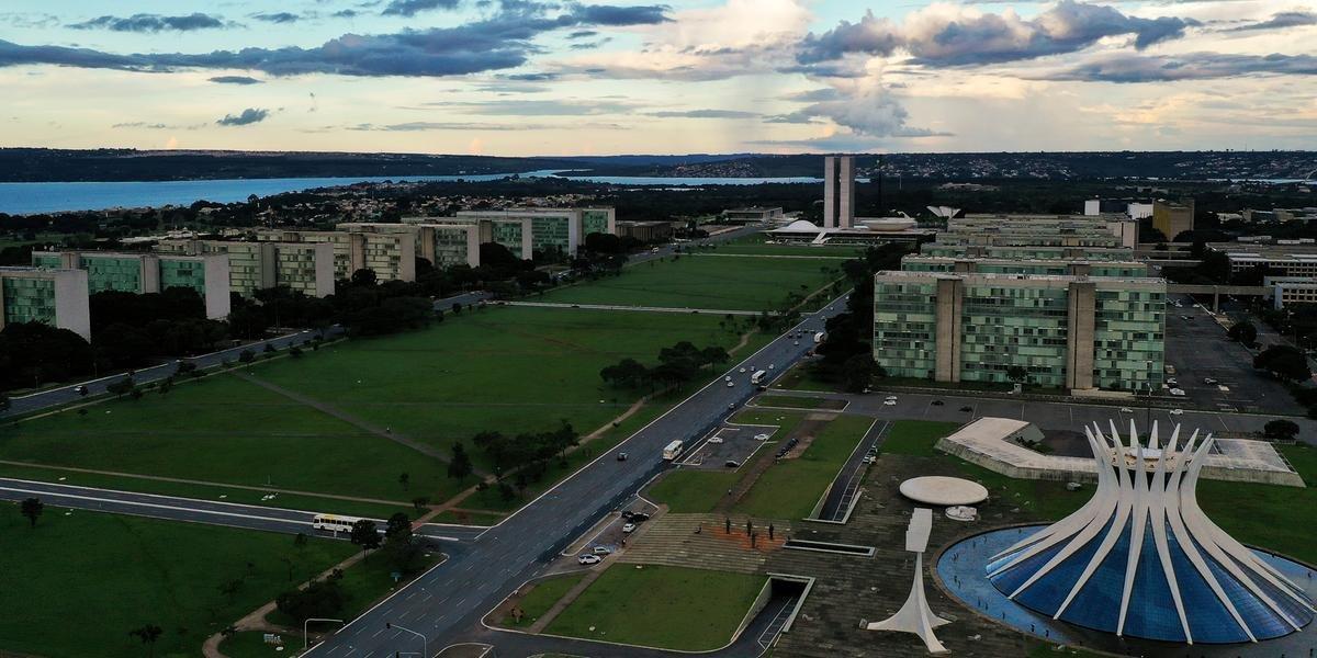 Chegada de manifestantes antecipa interdi&ccedil;&atilde;o da Esplanada para o 7 de setembro 