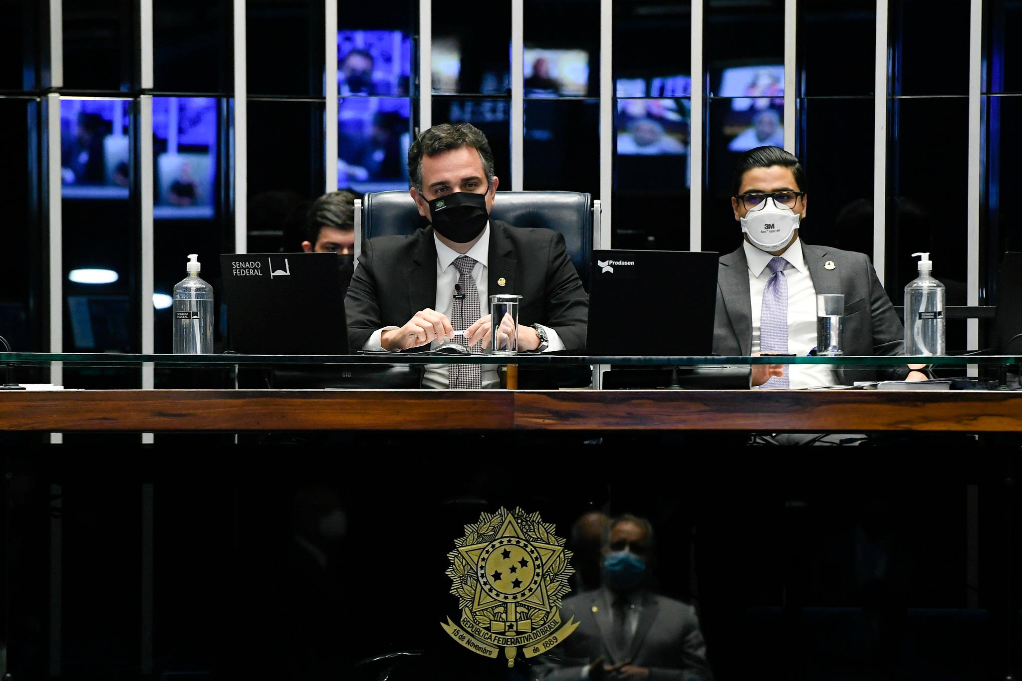 O ato, utilizado de forma excepcional pelo presidente do Congresso, n&atilde;o possui previs&atilde;o constitucional, dizem especialistas