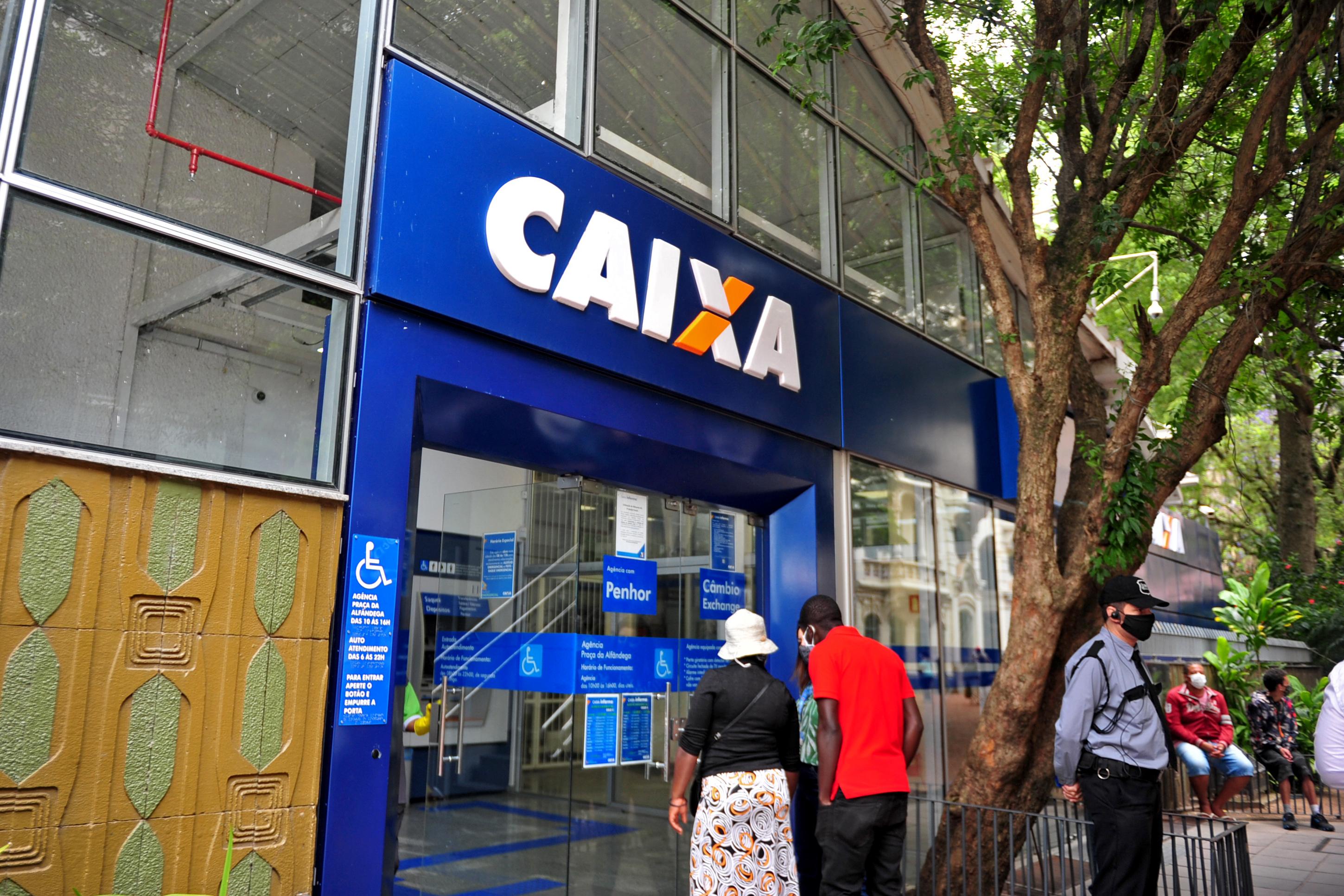 Benefici&aacute;rios do programa t&ecirc;m o direito de resgatar os recursos depositados no dia 28 de agosto no aplicativo Caixa Tem
