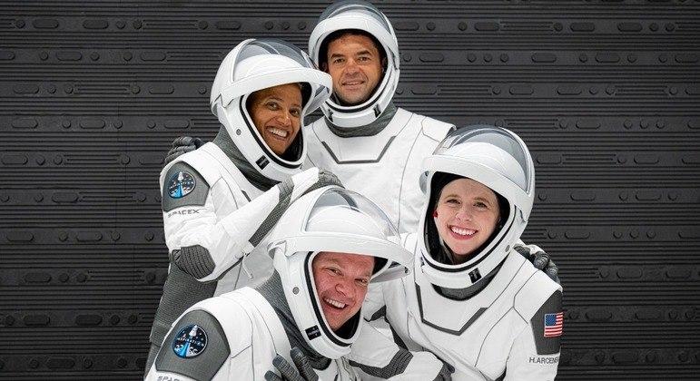 SpaceX fez primeira atualiza&ccedil;&atilde;o sobre a tripula&ccedil;&atilde;o civil