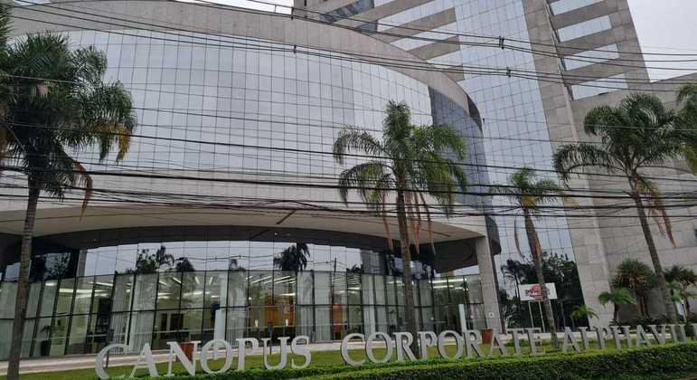 Fachada do edif&iacute;cio onde est&aacute; sediada a Precisa Medicamentos, em Alphaville, em Barueri