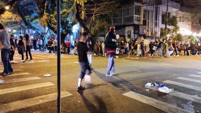 Aglomera&ccedil;&otilde;es com quase 2 mil pessoas foram dispersadas em Porto Alegre