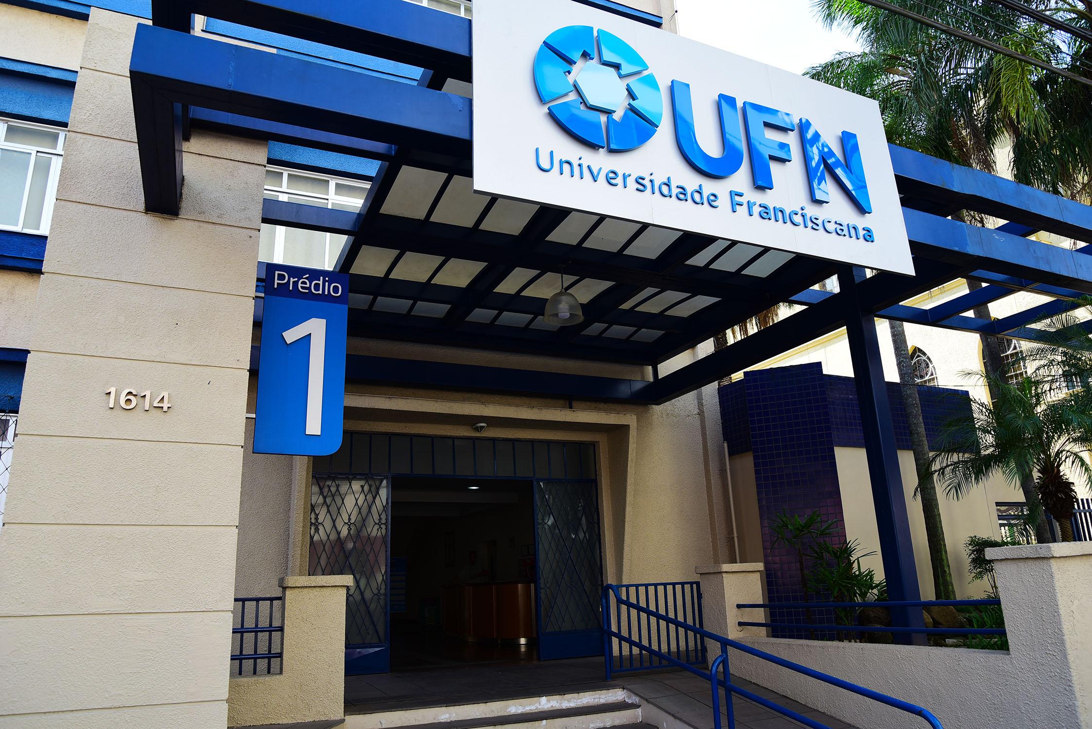 Egressos, formados em cursos de gradua&ccedil;&atilde;o da UFN, ter&atilde;o 20% de desconto 