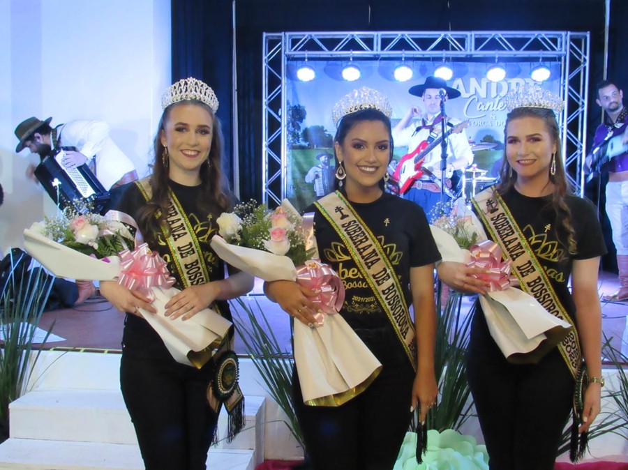 As soberanas de Bossoroca não possuem distinção entre rainha e princesas As soberanas de Bossoroca não possuem distinção entre rainha e princesas