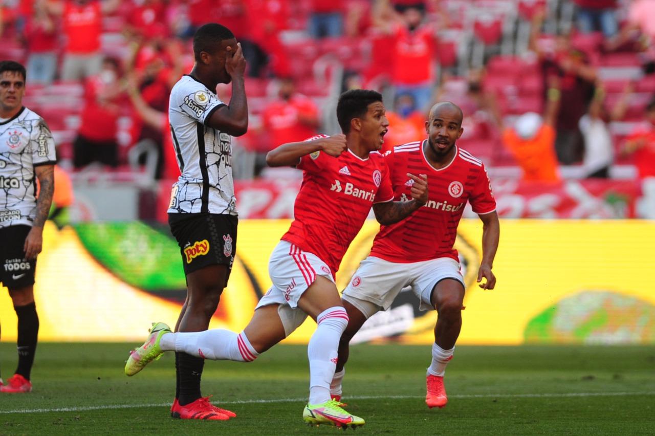 Gol de Gustavo Maia no fim salvou Inter de derrota no Beira-Rio