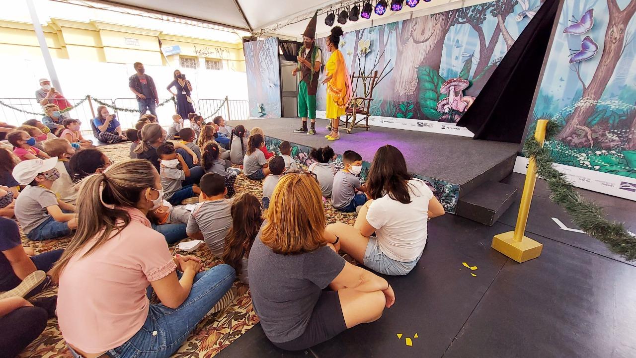 O aguardado reencontro entre artistas e espectadores