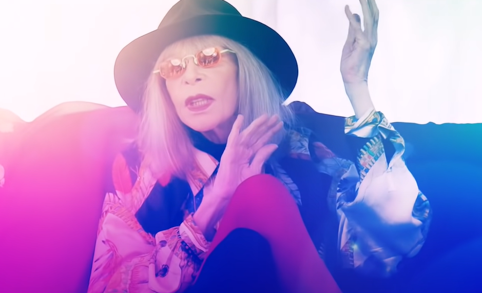 Aos 74 anos, a cantora foi homenageada nas redes sociais pelo marido, Roberto de Carvalho.