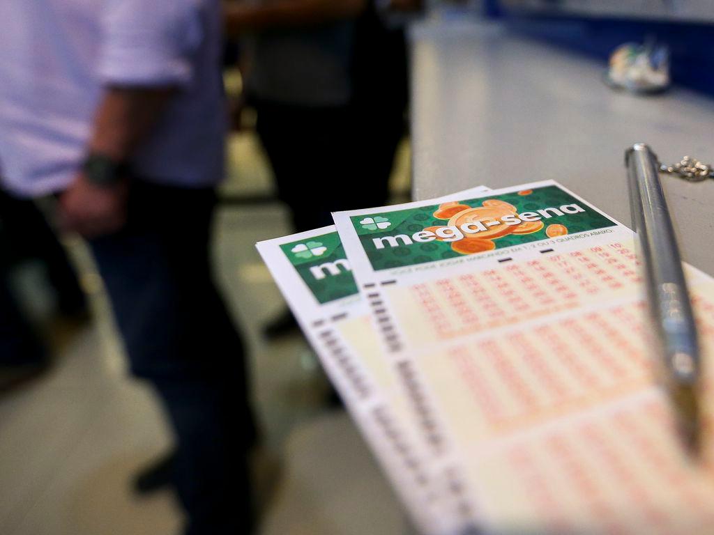 Aposta de Minas Gerais acerta Mega-Sena e ir&aacute; faturar mais de R$ 84 milh&otilde;es 