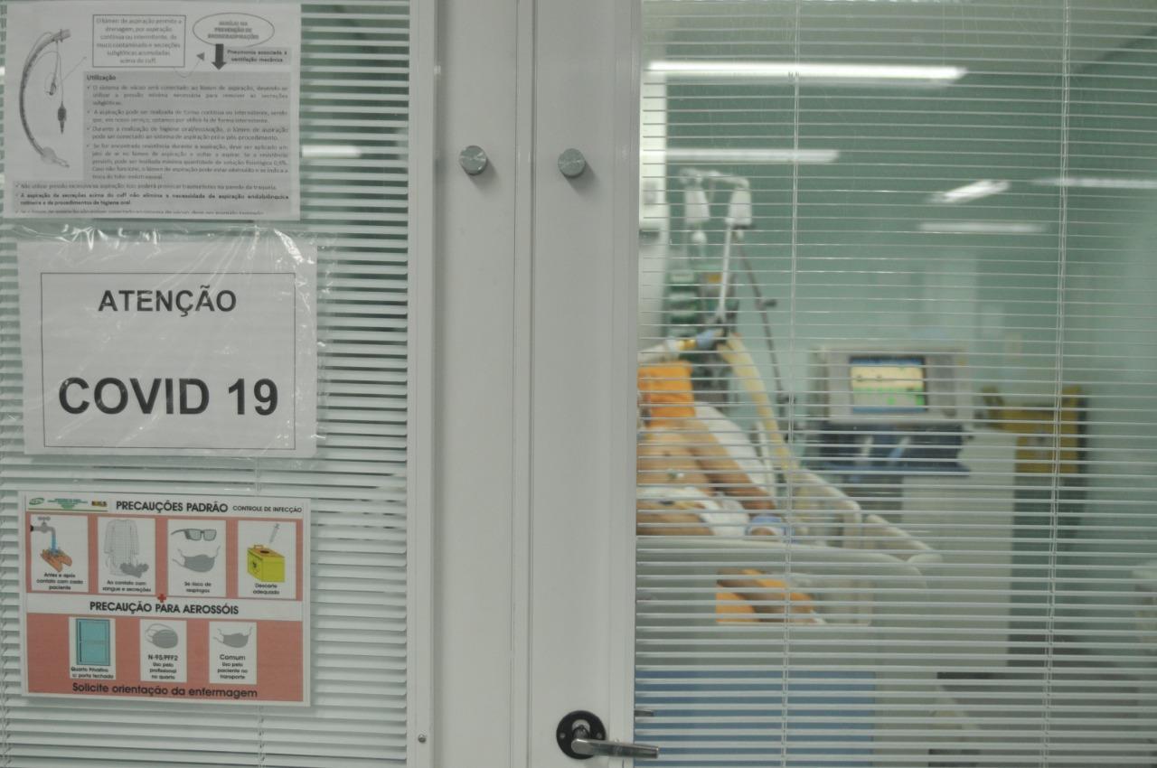 Infectologista aponta que fim da pandemia de Covid-19 ainda est&aacute; longe no Brasil