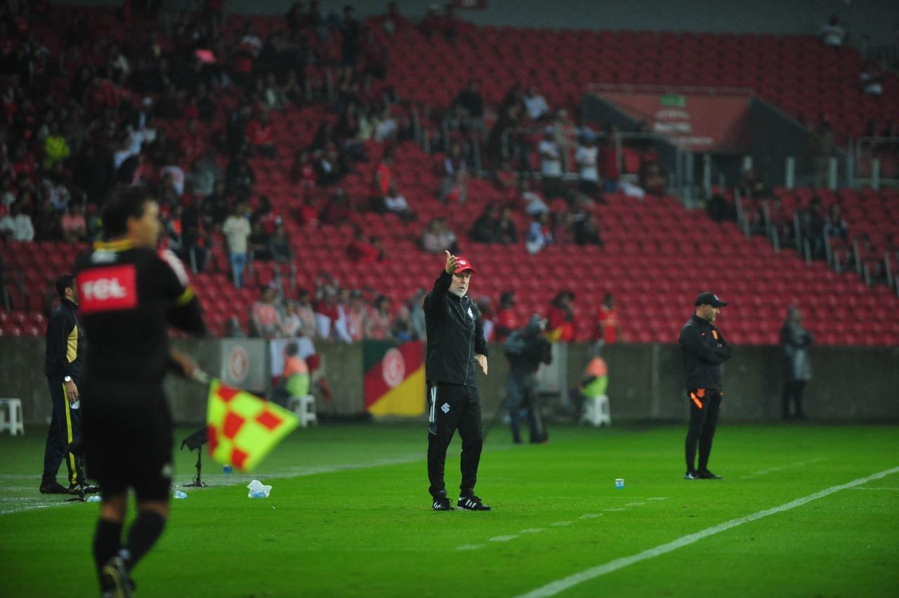 Colorado empatou com o Corinthians no Beira-Rio