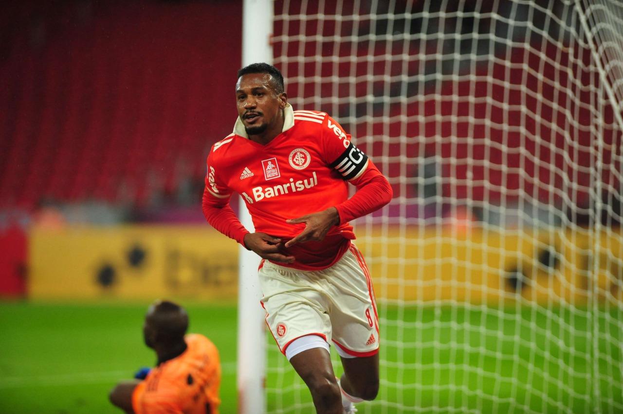 Edenilson disputou 306 jogos e marcou 48 gols pelo Inter