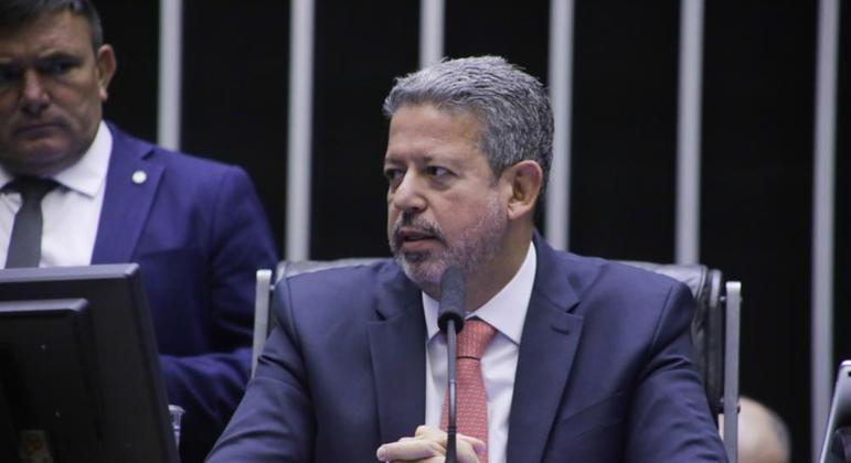 Lira diz que tentou falar com Bolsonaro sobre reforma tribut&aacute;ria, mas foi ignorado