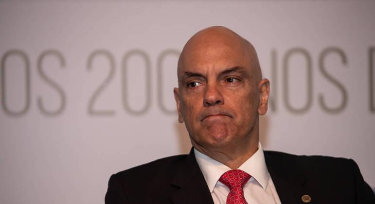 Moraes disse ser &ldquo;plaus&iacute;vel&rdquo; suspeita de que Bolsonaro inseriu dados falsos no SUS