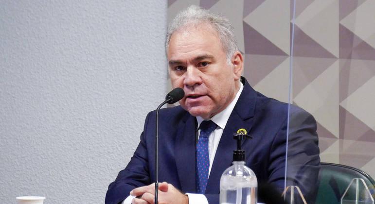 Queiroga disse que o governo do ex-presidente "venceu um v&iacute;rus, as bact&eacute;rias e os parasitas"