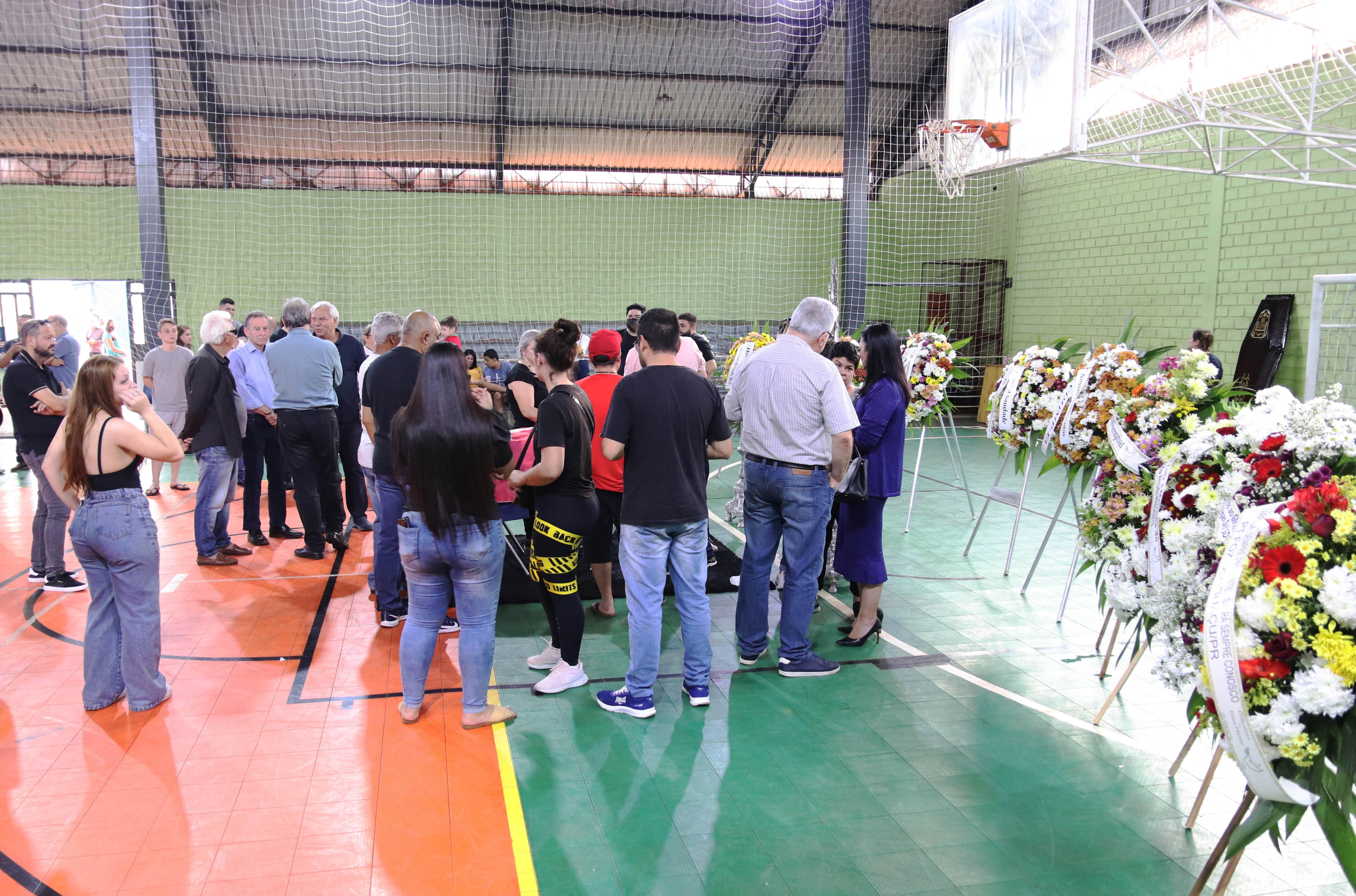 Familiares participam de vel&oacute;rio de Marcelo de Arruda