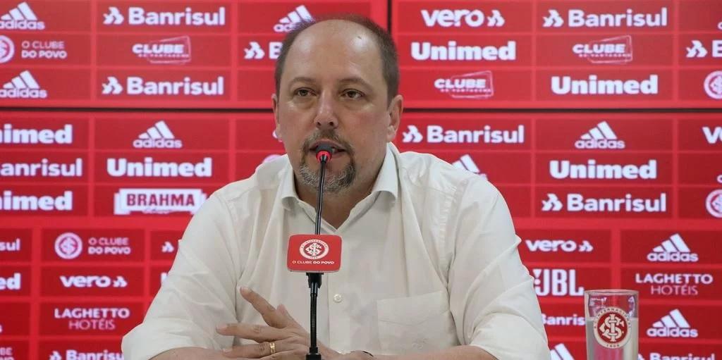 Barcellos quer continuar para ganhar t&iacute;tulos 