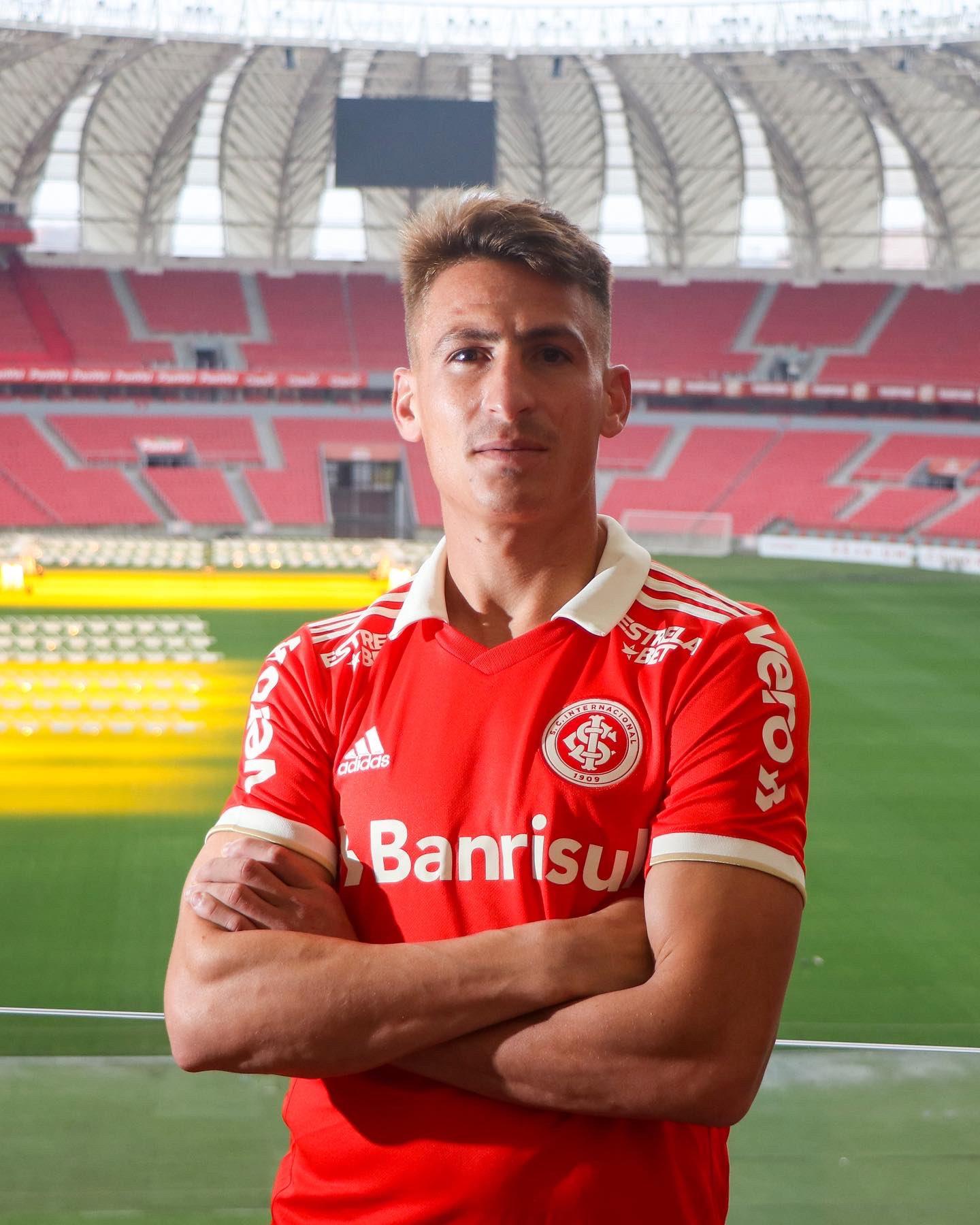 Inter oficializa contrata&ccedil;&atilde;o de Braian Romero 