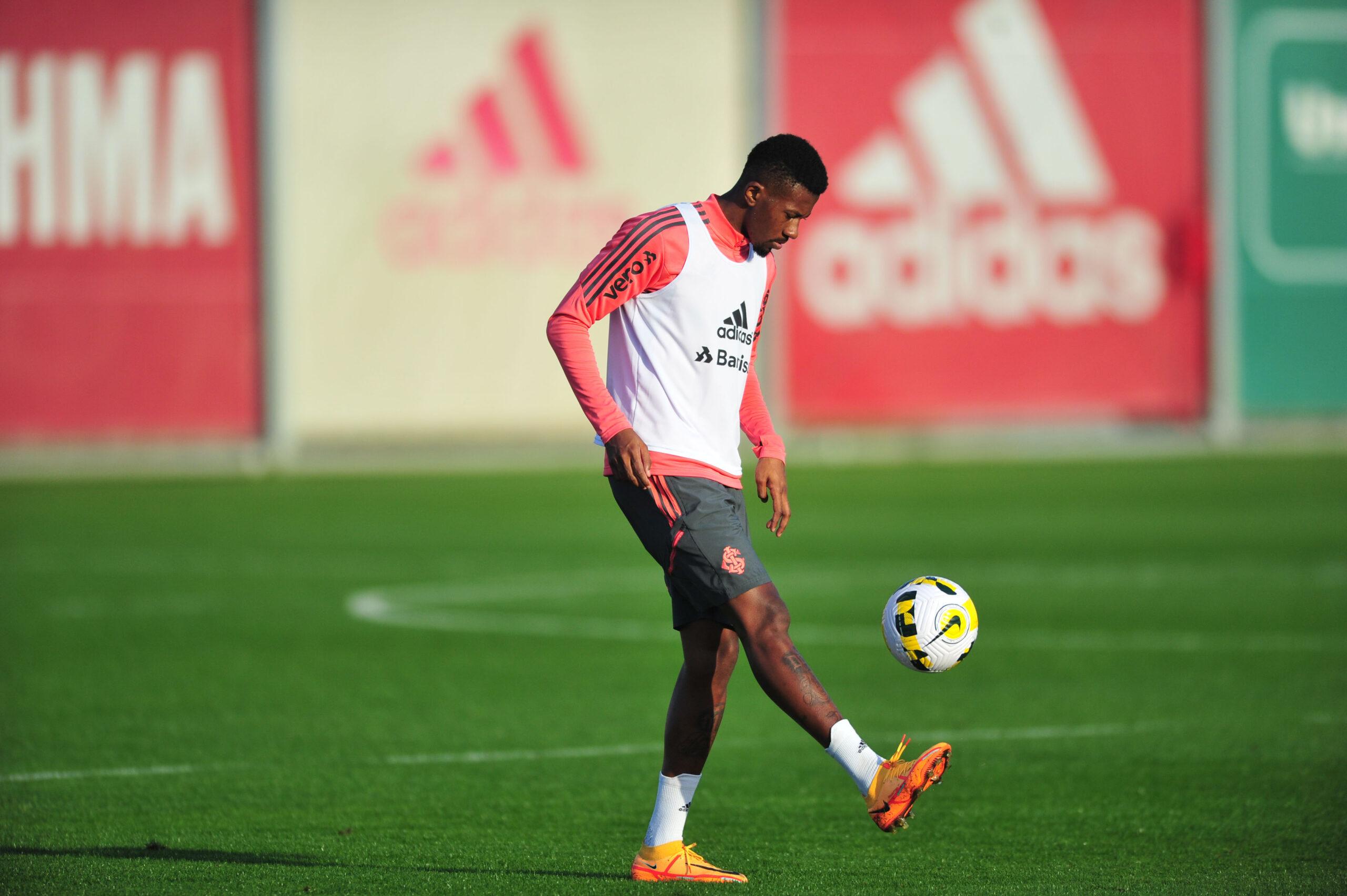 Inter: Igor Gomes amplia v&iacute;nculo at&eacute; dezembro de 2024