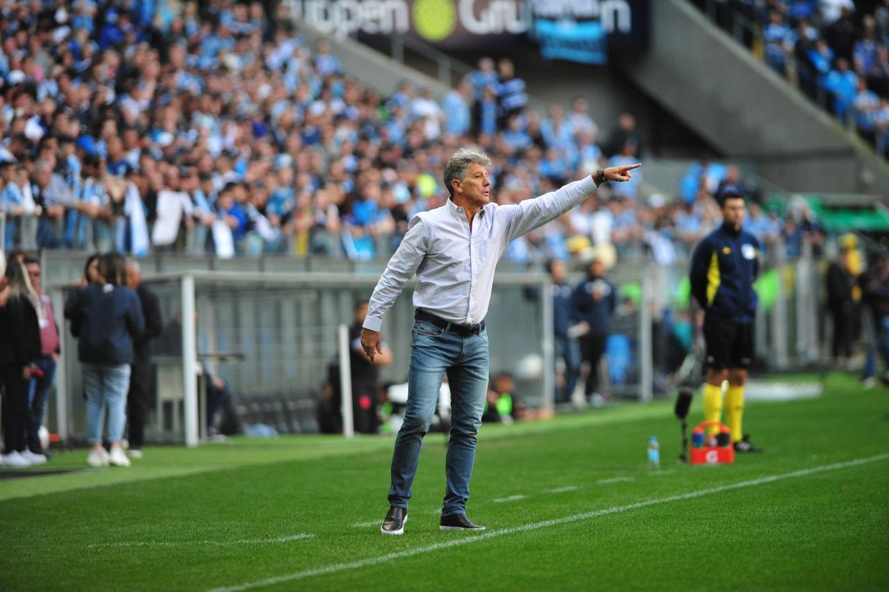 Gr&ecirc;mio segue na rela&ccedil;&atilde;o com 8%