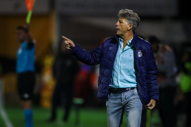 Gr&ecirc;mio ir&aacute; "sofrer" na S&eacute;rie B, segundo Renato Portaluppi