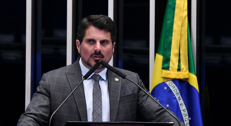 Postagens do senador em redes sociais tamb&eacute;m defenderam participantes