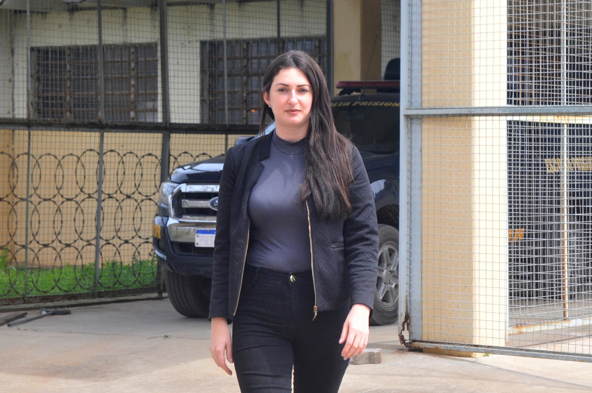 Isadora Minozzo, diretora da Penitenci&aacute;ria Estadual Feminina de Gua&iacute;ba