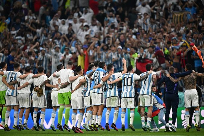 Momento de alegria entre jogadores e torcida