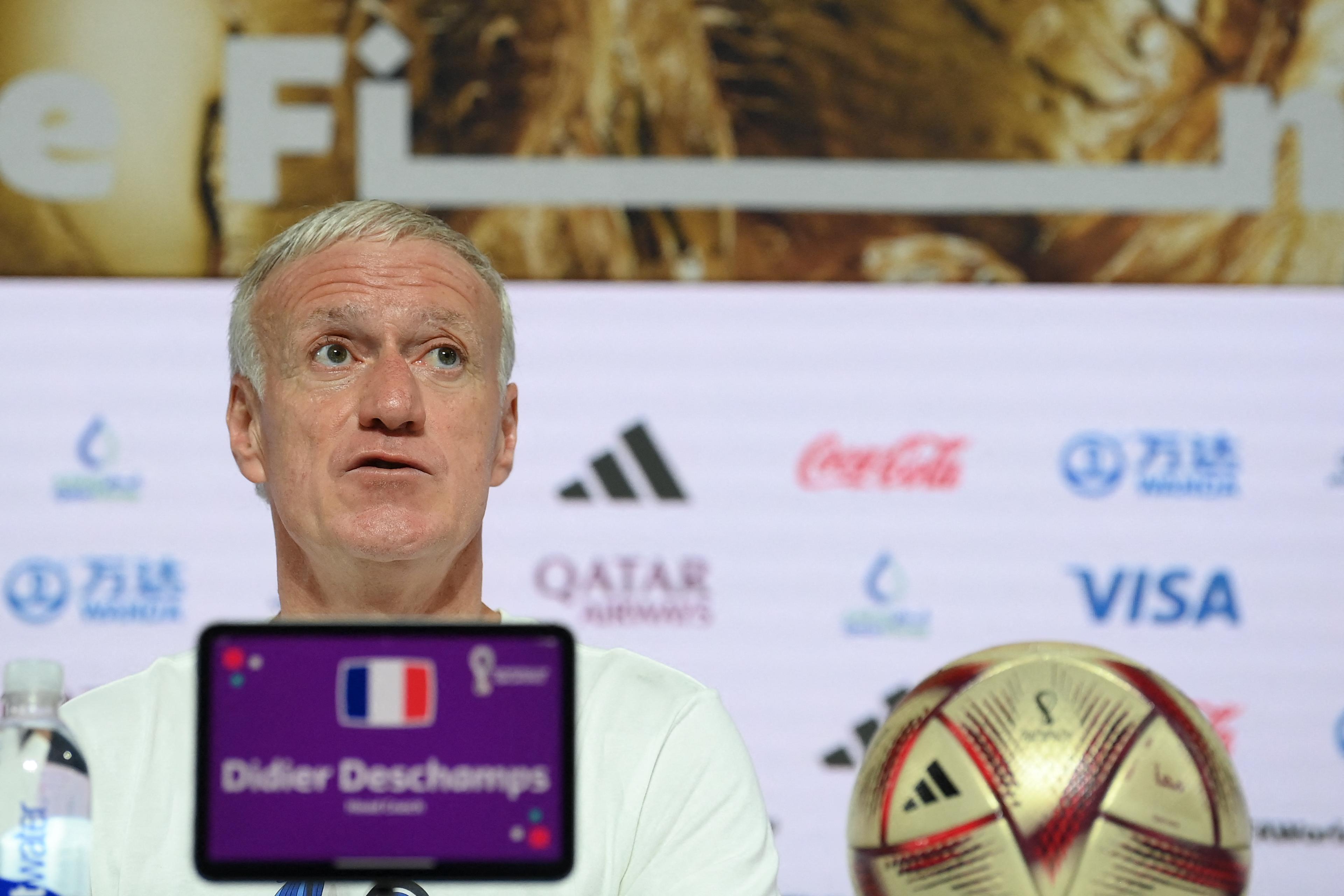 Didier Deschamps deu coletiva neste s&aacute;bado