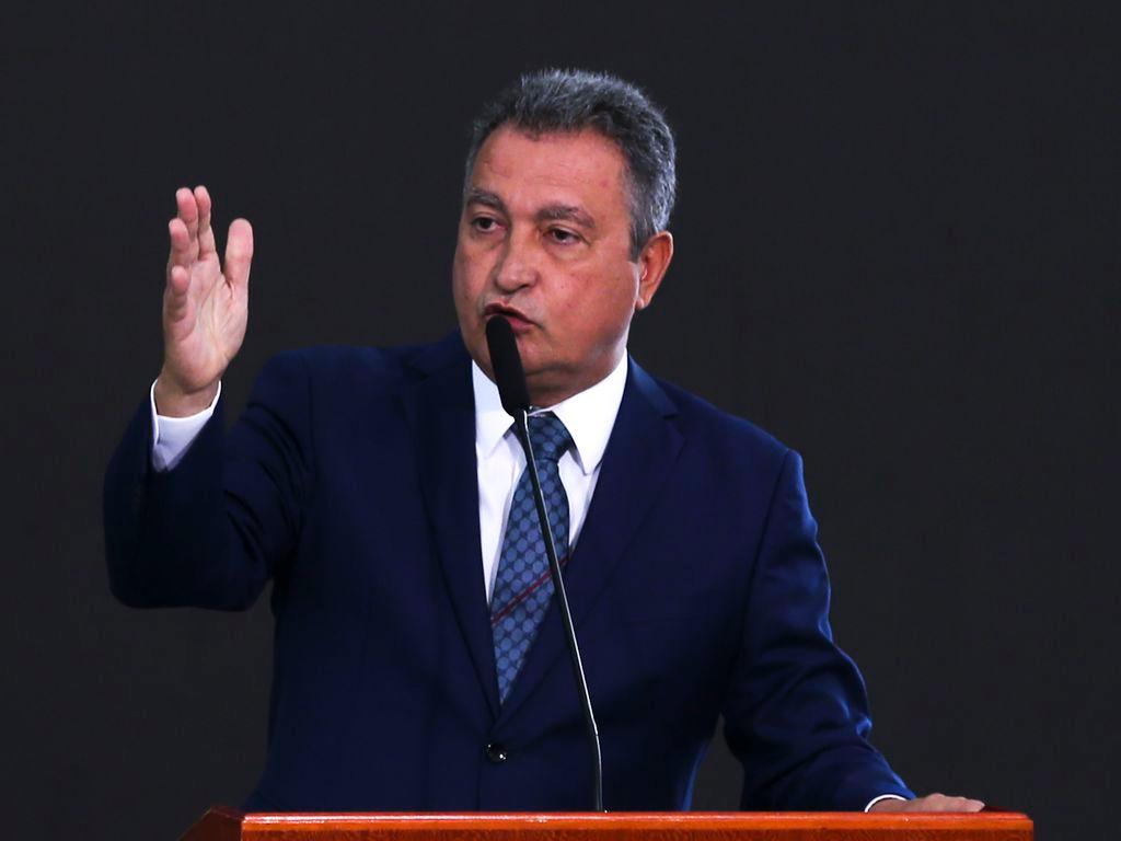 "O presidente reiterou para que todos apoiem e ajudem o ministro Padilha", disse Costa