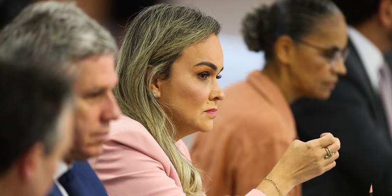 Lula mantém Daniela Carneiro como ministra apesar de pressão por troca Lula mantém Daniela Carneiro como ministra apesar de pressão por troca