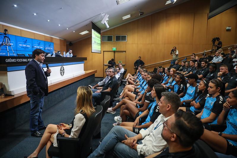 Presidente falou em ano "especial" para o futebol feminino