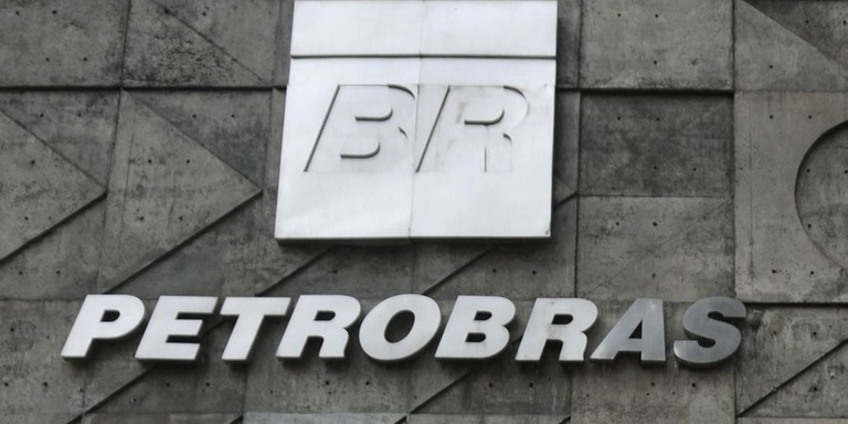 Petrobras aprova nova estratégia comercial para definição de preço de combustíveis Petrobras aprova nova estratégia comercial para definição de preço de combustíveis