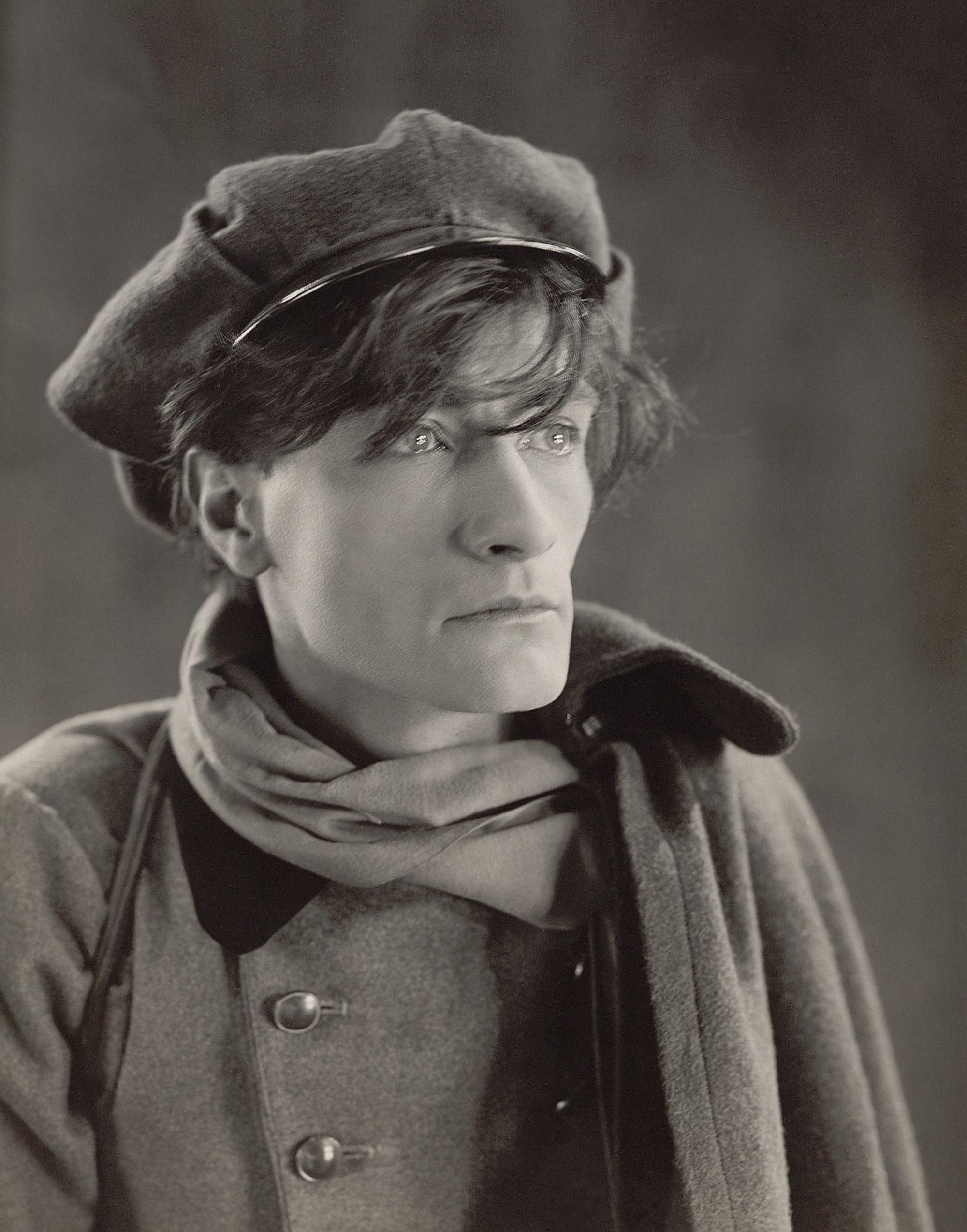 Poeta, ator, escritor e dramaturgo franc&ecirc;s Antonin Artaud, morto h&aacute; 75 anos