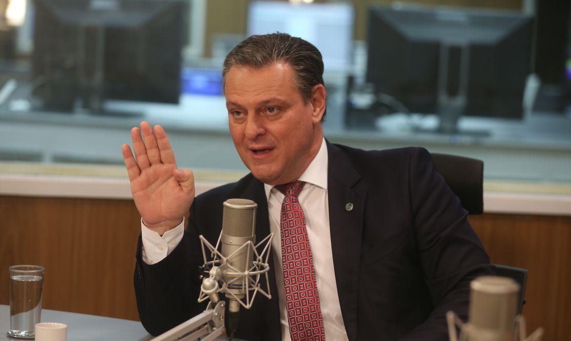 Gripe avi&aacute;ria: ministro da Agricultura explica status de emerg&ecirc;ncia e tranquiliza consumidores