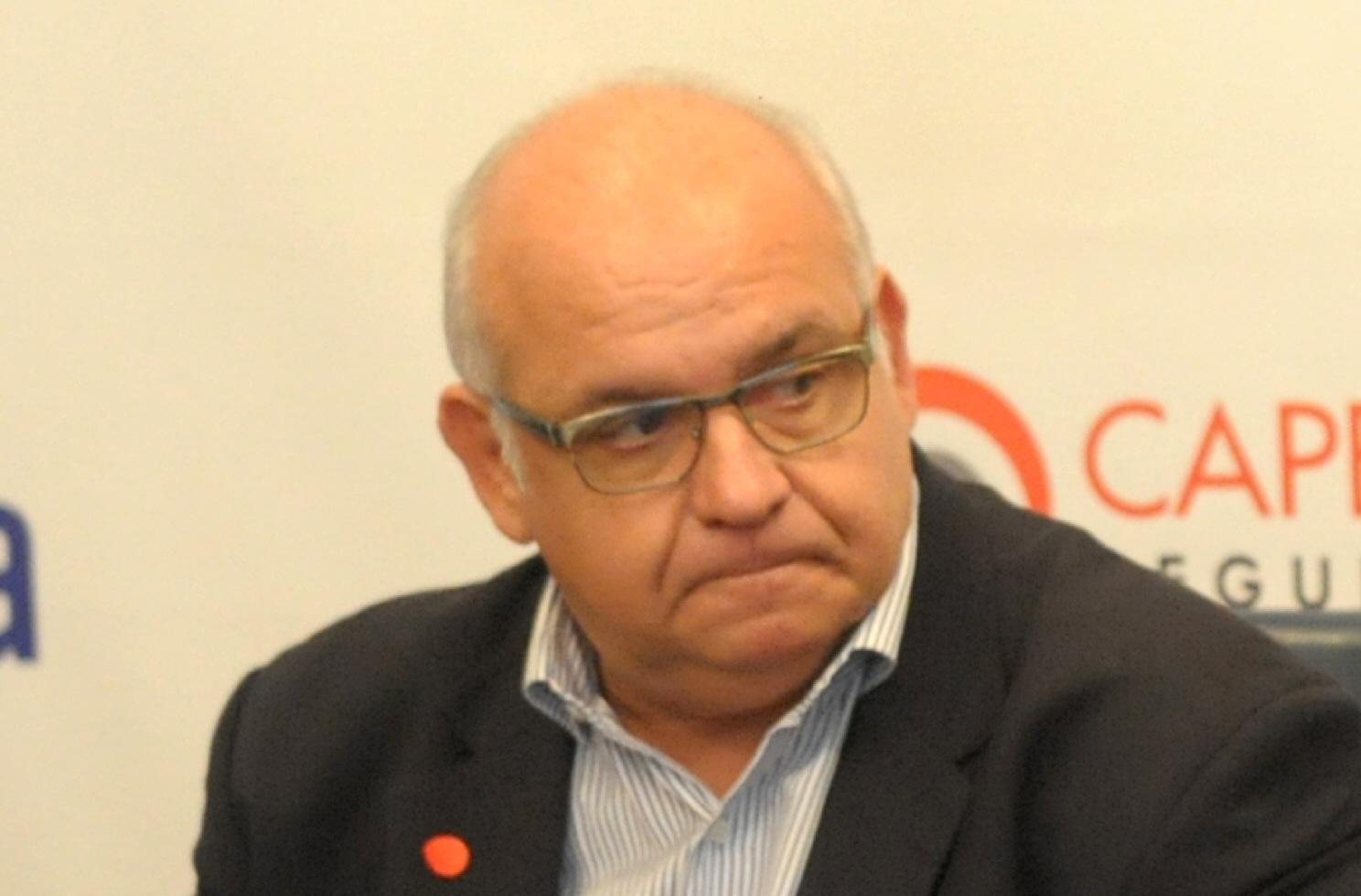 Bolzan J&uacute;nior preocupado porque o Tricolor vive um momento compar&aacute;vel a um paciente em estado grave