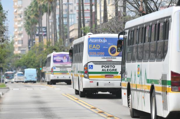 Categoria poder&aacute; se imunizar em 33 postos de sa&uacute;de a partir desta quarta-feira 