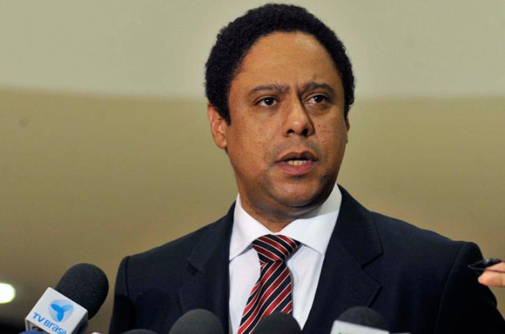 Relator do PL das Fake News, deputado Orlando Silva descreveu a&ccedil;&atilde;o como "abuso de poder econ&ocirc;mico"