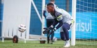 Treinador comentou que goleiro vinha cometendo erros quase que diariamente 