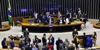 A votação teve quórum de 471 deputados