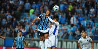 Cruzeiro saiu na frente logo no começo e Grêmio empatou com golaço de Suárez