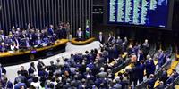 Com 375 votos favoráveis contra 113 contrários, reforma tributária foi aprovada em segundo turno na Câmara