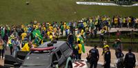 No dia 8 de janeiro deste ano, manifestantes contrários ao resultado da eleição presidencial invadiram e depredaram os prédios dos Três Poderes