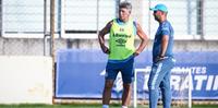 Retomada do Grêmio tem confronto direto com o Atlético-MG 