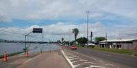 Recuo do rio Gravataí em Cachoeirinha permitiu a liberação do tráfego no acesso à cidade pela avenida Assis Brasil